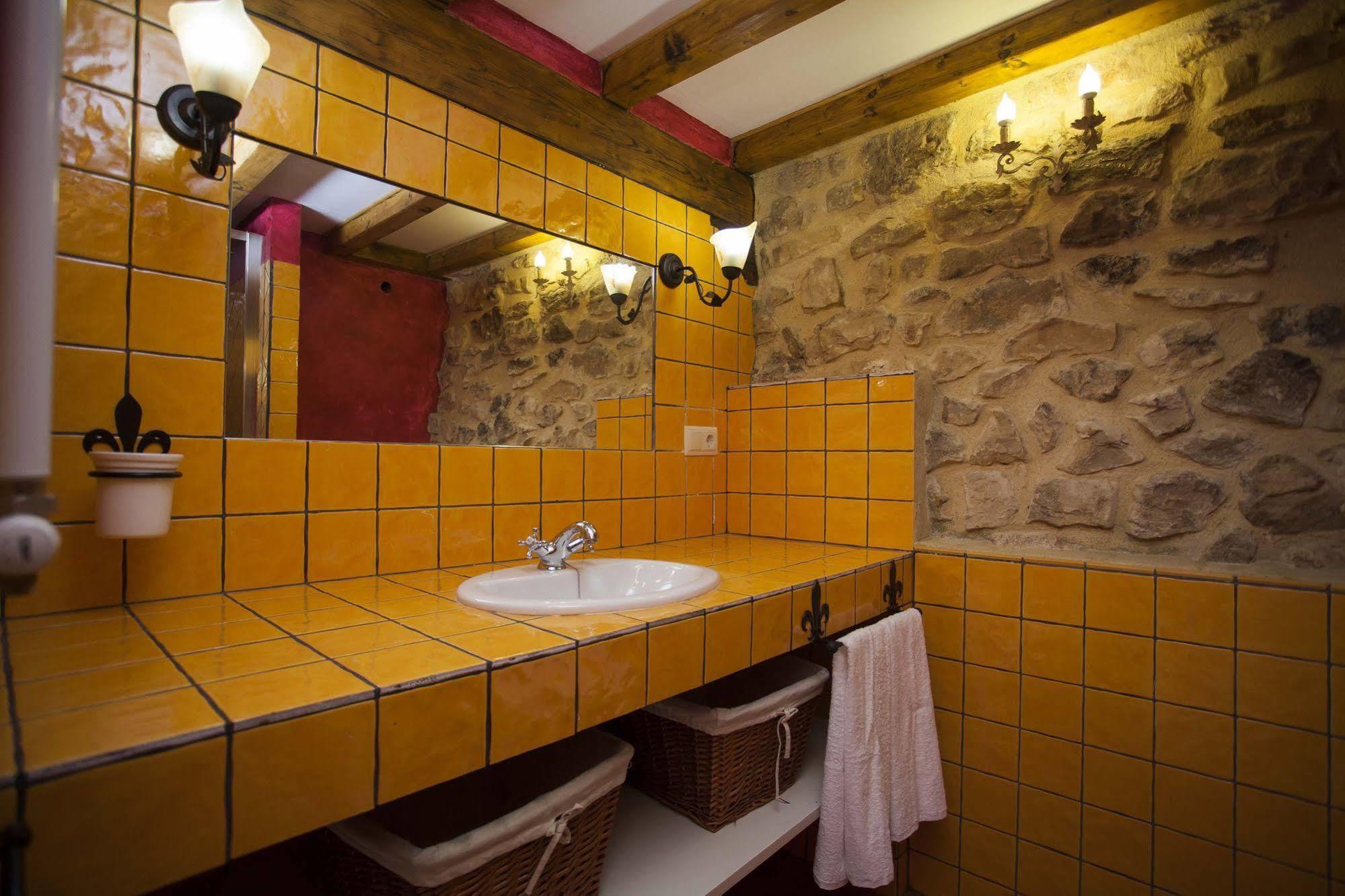 Hotel Rural La Torre De Bisjueces Εξωτερικό φωτογραφία
